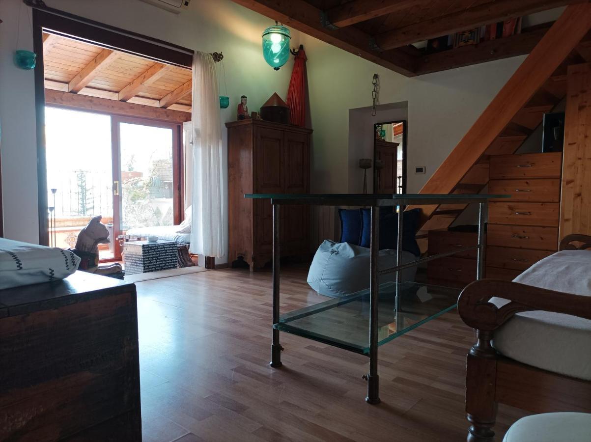 Aly Art Apartment Taormina Duomo, Gulf & Etna View Exterior photo